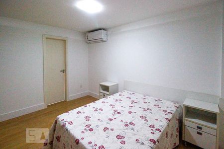 Apartamento à venda com 370m², 5 quartos e 3 vagas Apartamento à venda com 370m², 5 quartos e 3 vagasSuíte 2