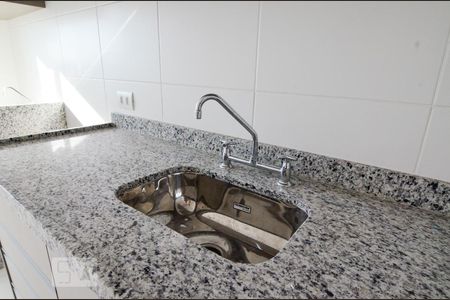 Cozinha de apartamento para alugar com 2 quartos, 58m² em Jardim Chapadão, Campinas