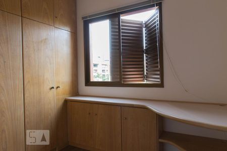 Quarto 3 de apartamento para alugar com 2 quartos, 78m² em Chácara das Pedras, Porto Alegre