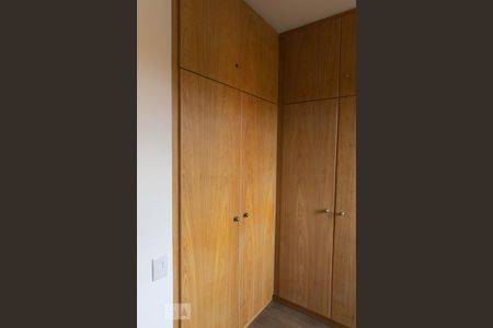 Quarto 3 de apartamento para alugar com 2 quartos, 78m² em Chácara das Pedras, Porto Alegre