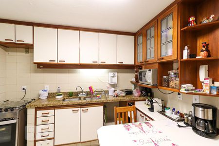 Apartamento à venda com 90m², 2 quartos e 1 vaga Apartamento à venda com 90m², 2 quartos e 1 vagaCozinha