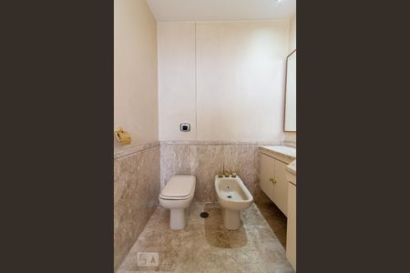 Apartamento à venda com 270m², 4 quartos e 3 vagasBanheiro