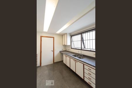 Apartamento à venda com 270m², 4 quartos e 3 vagasCozinha