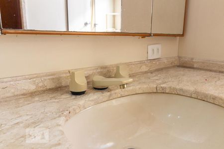 Apartamento à venda com 270m², 4 quartos e 3 vagasBanheiro