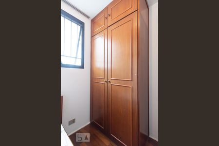 Apartamento à venda com 270m², 4 quartos e 3 vagasQuarto de Serviço 2