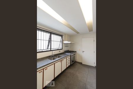 Apartamento à venda com 270m², 4 quartos e 3 vagasCozinha