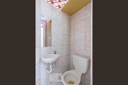 Casa à venda com 75m², 2 quartos e 1 vagaBanheiro Social 2