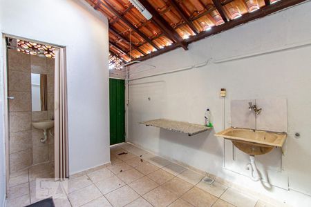 Casa à venda com 75m², 2 quartos e 1 vagaÁrea Serviço