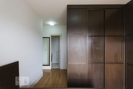 Apartamento para alugar com 93m², 3 quartos e 1 vaga Apartamento para alugar com 93m², 3 quartos e 1 vagaSuíte