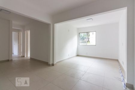 Sala de apartamento à venda com 3 quartos, 70m² em Jardim Peri Peri, São Paulo
