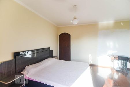 Suíte de casa à venda com 3 quartos, 204m² em Chácara Belenzinho, São Paulo