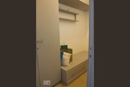 Apartamento para alugar com 259m², 3 quartos e 2 vagasQuarto de Serviço