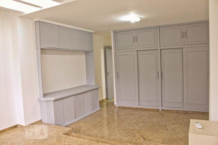 Apartamento para alugar com 259m², 3 quartos e 2 vagasSuíte