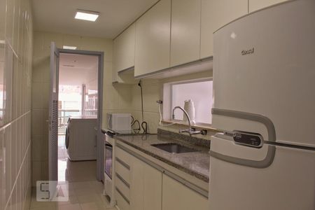 Apartamento para alugar com 259m², 3 quartos e 2 vagasCozinha