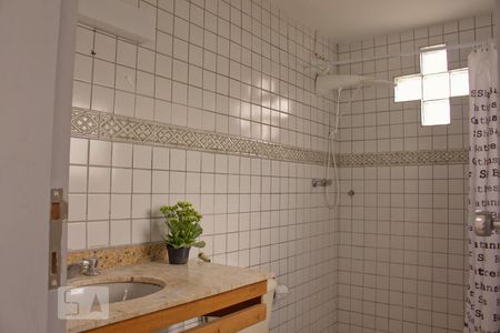 Apartamento para alugar com 259m², 3 quartos e 2 vagasBanheiro Social - 2º Piso