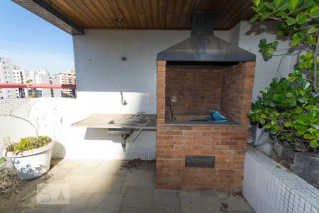Apartamento à venda com 220m², 3 quartos e 3 vagas Apartamento à venda com 220m², 3 quartos e 3 vagasChurrasqueira na cobertura