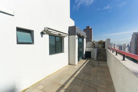 Apartamento à venda com 220m², 3 quartos e 3 vagas Apartamento à venda com 220m², 3 quartos e 3 vagasÁrea externa (cobertura)