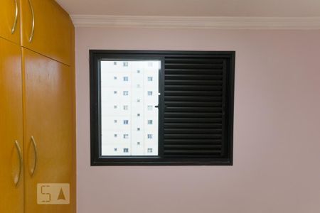 Apartamento à venda com 220m², 3 quartos e 3 vagas Apartamento à venda com 220m², 3 quartos e 3 vagasJanela da suíte 1