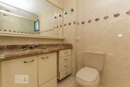 Apartamento à venda com 220m², 3 quartos e 3 vagas Apartamento à venda com 220m², 3 quartos e 3 vagasBanheiro da suíte 3