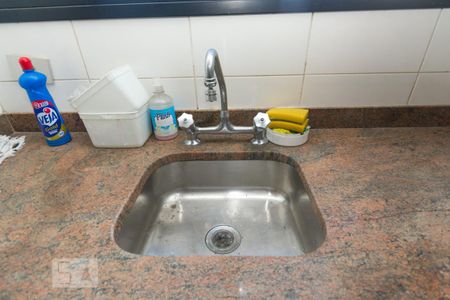 Apartamento à venda com 220m², 3 quartos e 3 vagas Apartamento à venda com 220m², 3 quartos e 3 vagasDetalhe da cozinha
