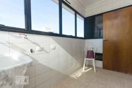Apartamento à venda com 220m², 3 quartos e 3 vagasÁrea de serviço