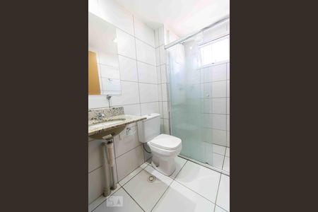 Banheiro de apartamento para alugar com 2 quartos, 52m² em Samambaia Sul (samambaia), Brasília