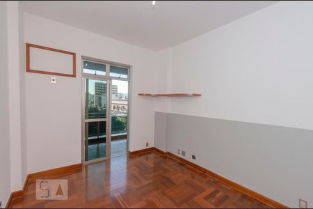 Apartamento para alugar com 250m², 4 quartos e sem vagaQuarto 1