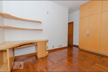 Apartamento para alugar com 250m², 4 quartos e sem vagaSuíte 2