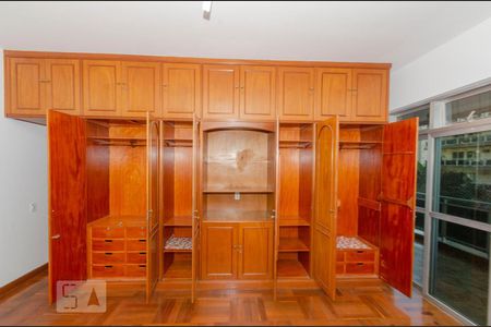 Apartamento para alugar com 250m², 4 quartos e sem vagaSuíte 1