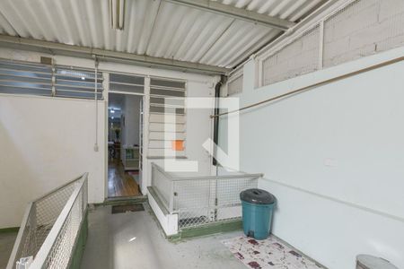 Casa à venda com 400m², 6 quartos e 5 vagasAcesso área de serviço