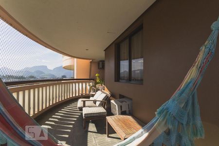 Varanda de apartamento à venda com 4 quartos, 146m² em Barra da Tijuca, Rio de Janeiro