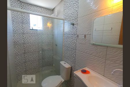 Banheiro 2 de casa para alugar com 2 quartos, 80m² em Ingleses do Rio Vermelho, Florianópolis