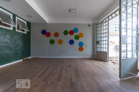 Casa para alugar com 180m², 3 quartos e 2 vagasSalão