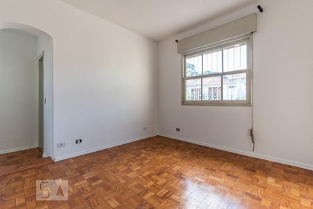 Casa para alugar com 180m², 3 quartos e 2 vagasSuíte