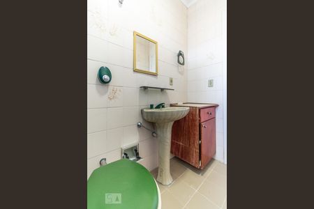 Casa para alugar com 180m², 3 quartos e 2 vagasSuíte - Banheiro