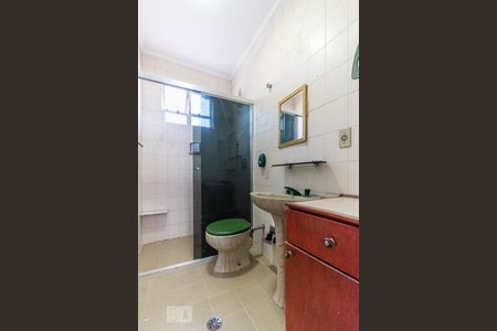 Casa para alugar com 180m², 3 quartos e 2 vagasSuíte - Banheiro