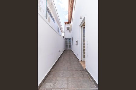 Casa para alugar com 180m², 3 quartos e 2 vagasÁrea Lateral Externa