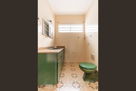 Casa para alugar com 180m², 3 quartos e 2 vagasBanheiro Social