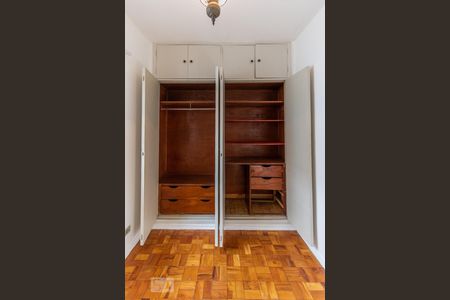 Casa para alugar com 180m², 3 quartos e 2 vagasQuarto 2 - Detalhe