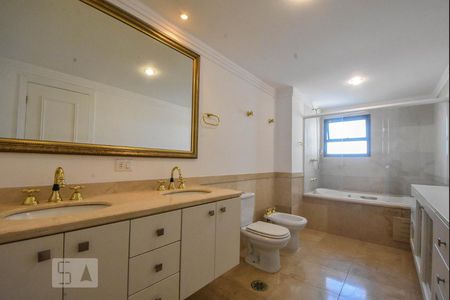 Apartamento para alugar com 370m², 4 quartos e 5 vagasBanheiro Suíte 01