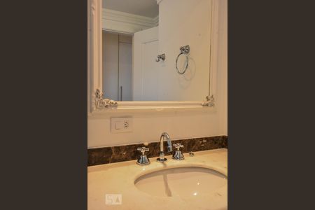 Apartamento para alugar com 370m², 4 quartos e 5 vagasBanheiro Suíte 04