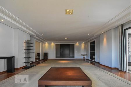 Apartamento para alugar com 370m², 4 quartos e 5 vagasSala