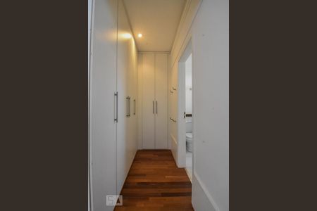 Apartamento para alugar com 370m², 4 quartos e 5 vagasSuíte 04
