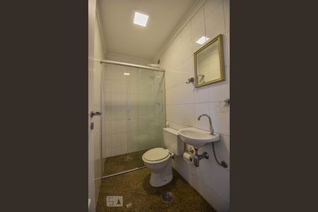 Apartamento para alugar com 370m², 4 quartos e 5 vagasBanheiro de Serviço