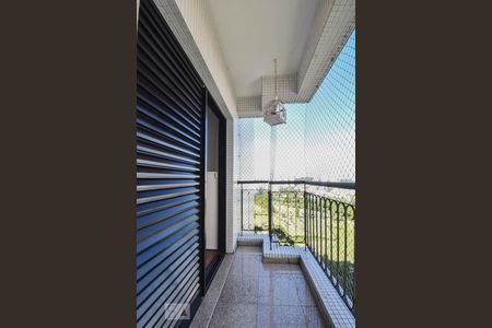 Apartamento para alugar com 370m², 4 quartos e 5 vagasVaranda Suíte 02