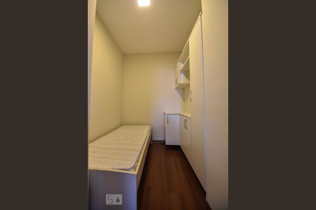 Apartamento para alugar com 370m², 4 quartos e 5 vagasQuarto de Serviços 02