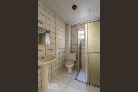 Banheiro de apartamento para alugar com 2 quartos, 54m² em Centro, Guarulhos