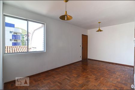 Sala de apartamento para alugar com 3 quartos, 89m² em Buritis, Belo Horizonte