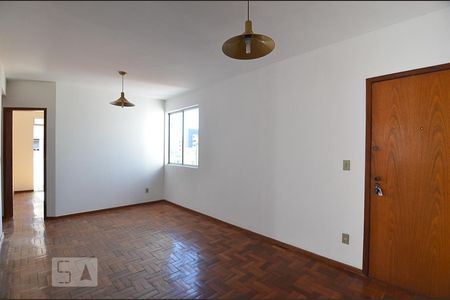 Sala de apartamento para alugar com 3 quartos, 89m² em Buritis, Belo Horizonte