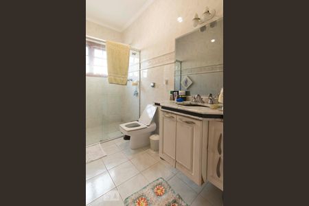 Casa à venda com 540m², 6 quartos e 4 vagasBanheiro Suíte 2